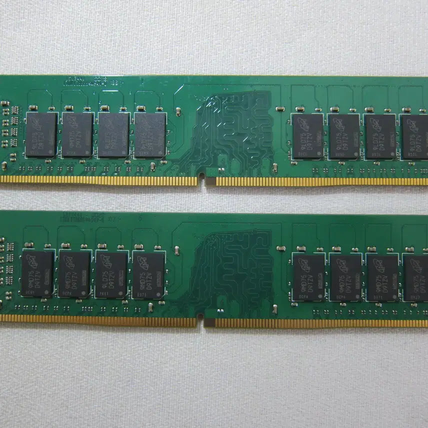 [BUNJANG] Micron Crucial DDR4-2666 CL19 32GB (16GBx2) Desktop RAM / 마이크론 Crucial DDR4-2666 CL19 32G(16Gx2)