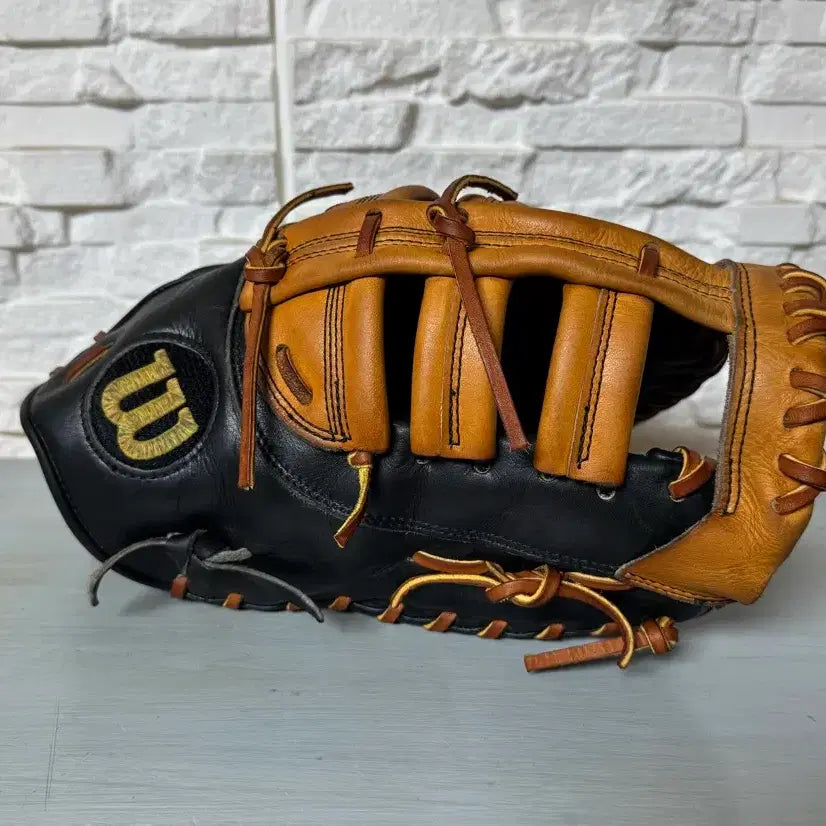 [BUNJANG] Wilson A2000 12-inch First Base Mitt / 윌슨 A2000 1루미트 12인치 (야구 글러브)