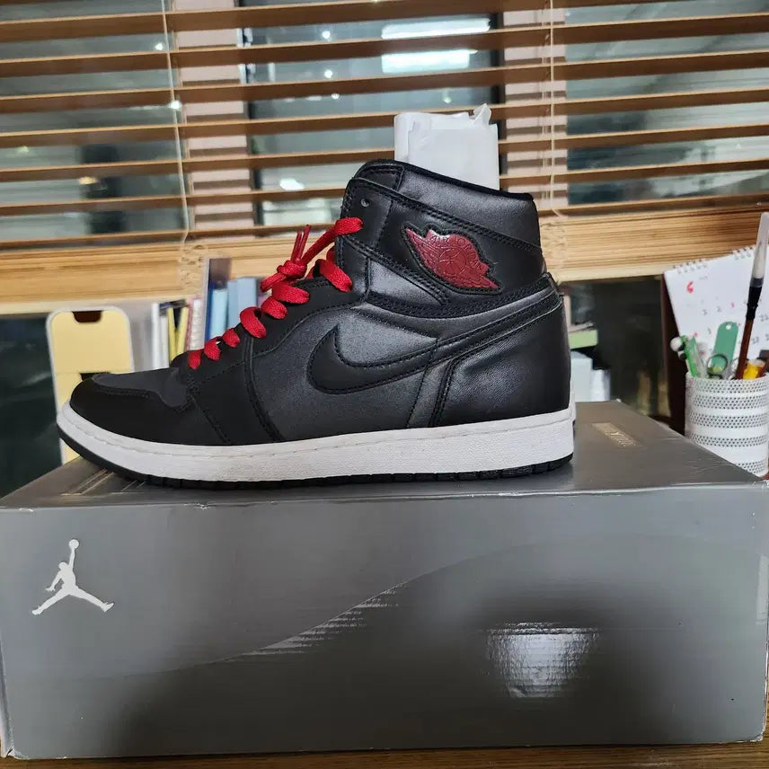 [BUNJANG] Air Jordan 1 Retro High Gym Red / [중고] [295] [살균완료] 에어 조던 1 레트로 하이 짐레드