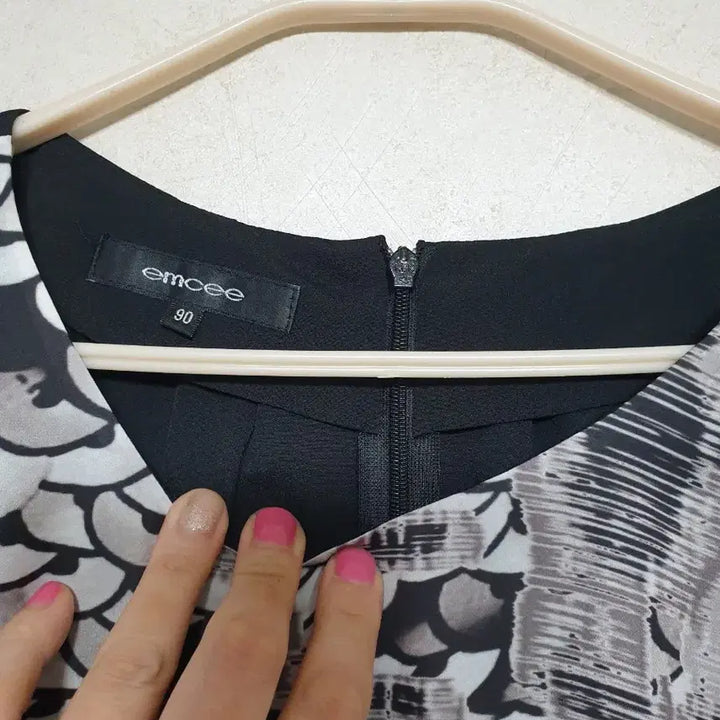 [BUNJANG] EMCEE Summer Blouse (Korean-Made) Size S / emcee 엠씨(국산) 여름 블라우스 55 S