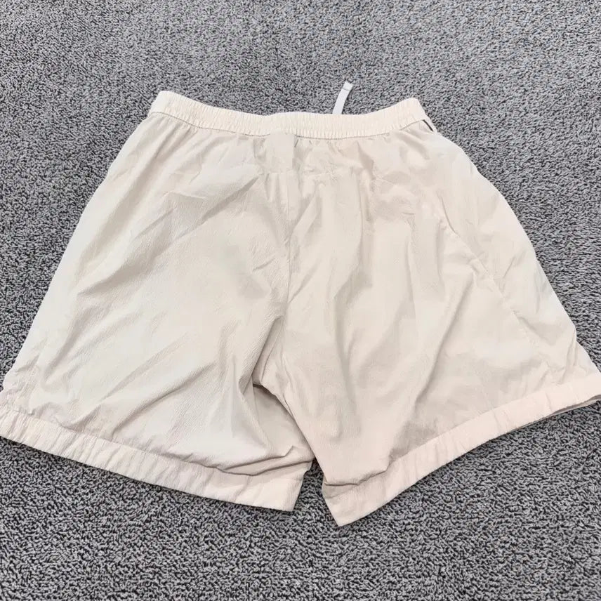 [BUNJANG] Umbro Beige Linen Shorts Size 70 / 엄브로 베이지 린넨 반바지 70