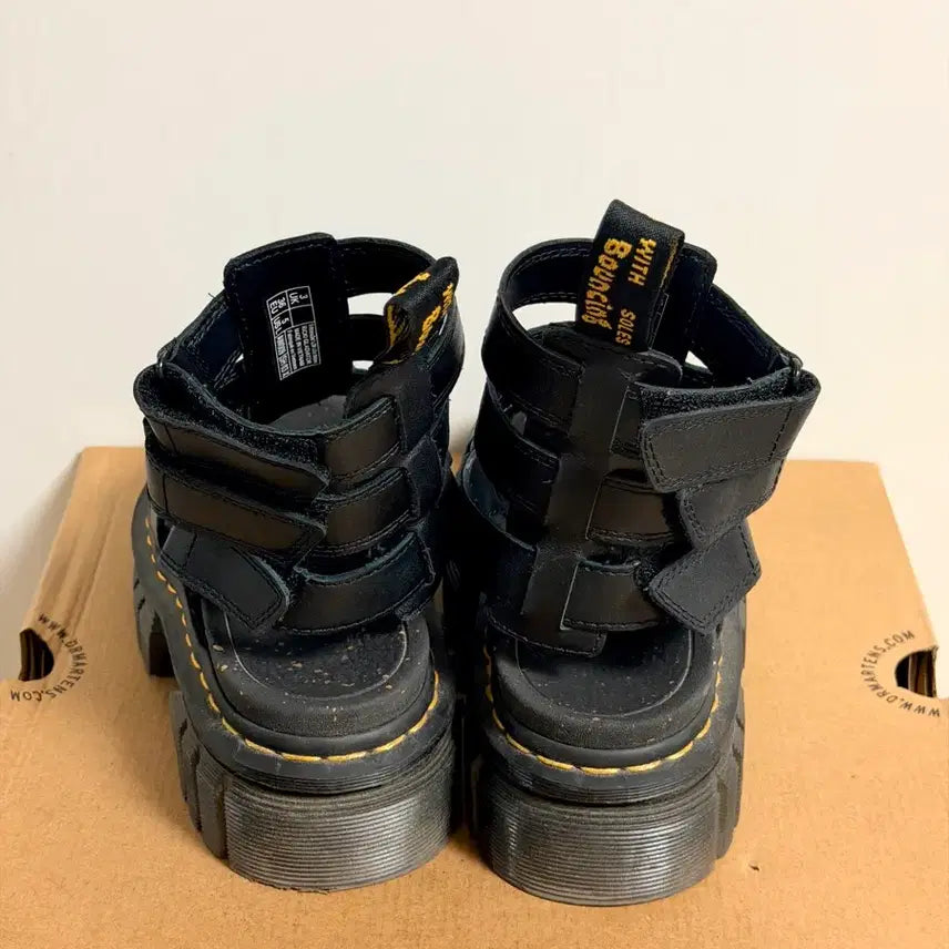 [BUNJANG] Dr. Martens Black Sandals UK3 (230) / 닥터마틴 닥터마틴 샌들 블랙 230 uk3