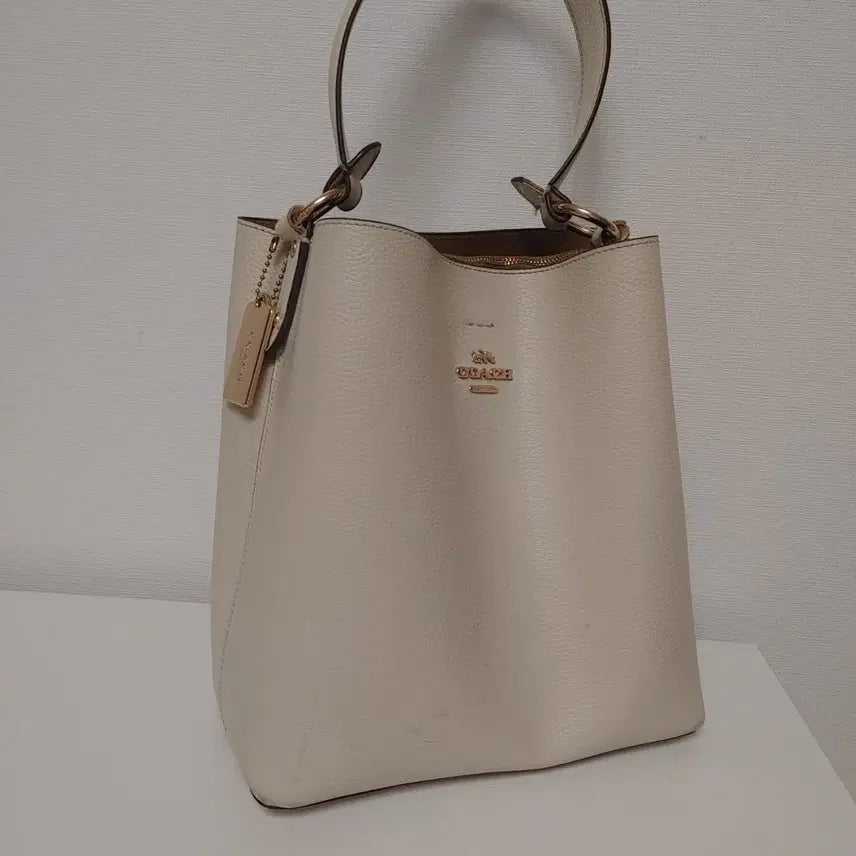 [SOLD OUT] 코치 숄더백