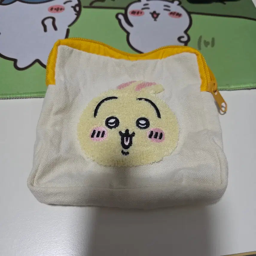 [BUNJANG] Cheekawaii Usagi Fluffy Pouch Gacha / 치이카와 우사기 복슬복슬 파우치 가챠