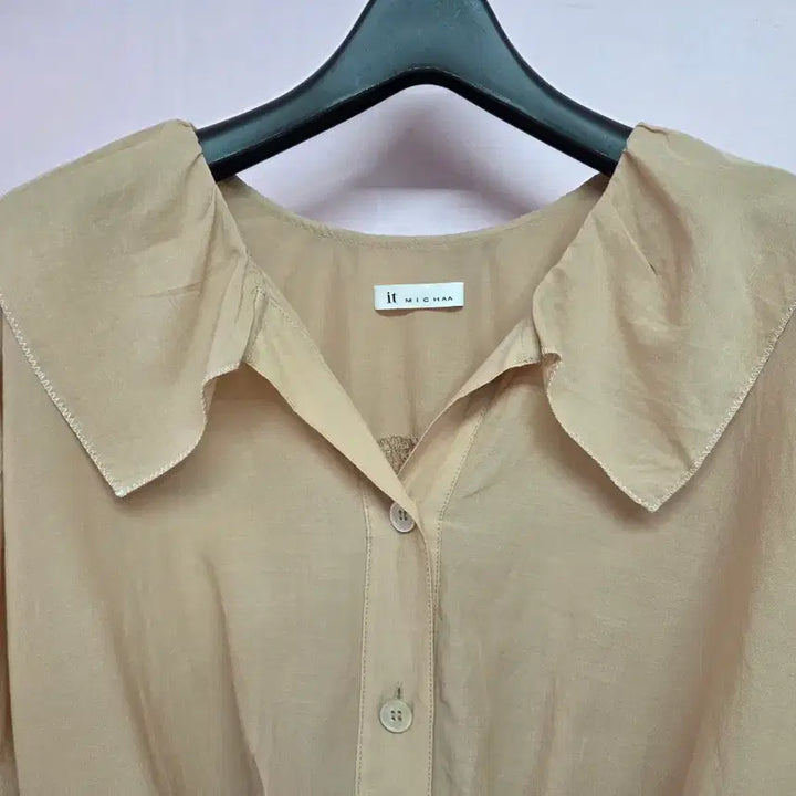[BUNJANG] It Michaa Dolman Sleeve Blouse Beige / 잇미샤 돌먼슬리브 블라우스 55-66