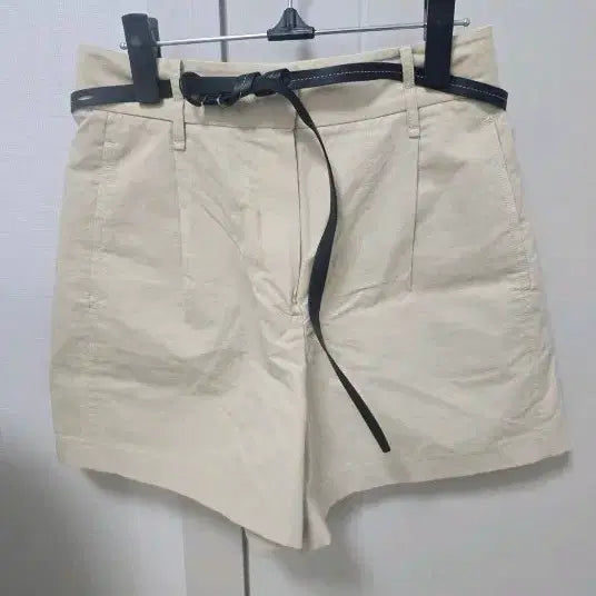 [BUNJANG] System Beige Belted Shorts (Size 55) / 시스템 반바지 55