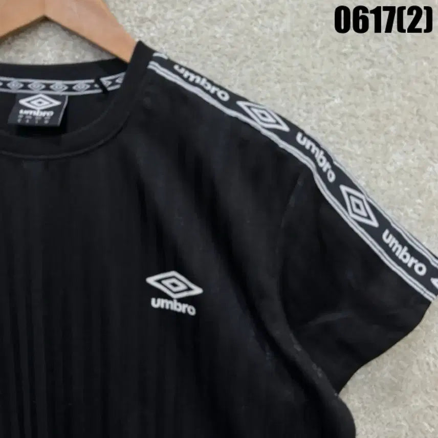 [BUNJANG] Umbro Black T-Shirt L / 엄브로 블랙 반팔 티셔츠 L