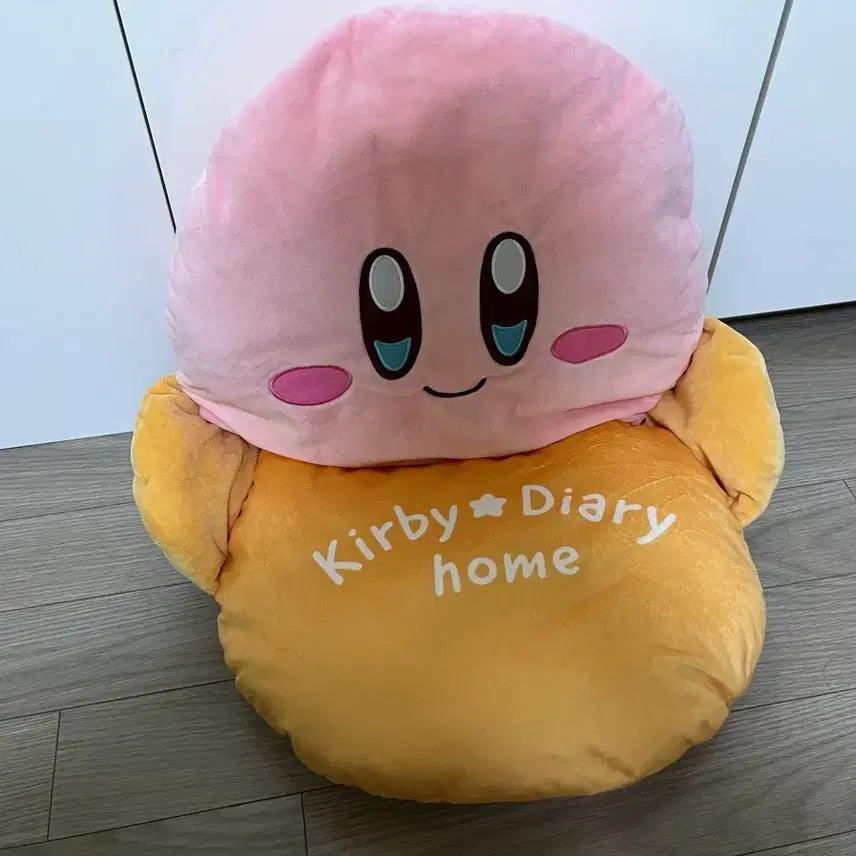 [BUNJANG] Kirby Japanese Authentic Diary Home Chair Plush Toy / 급처ㅠ일본 정품 커비 다이어리 홈 의자 인형