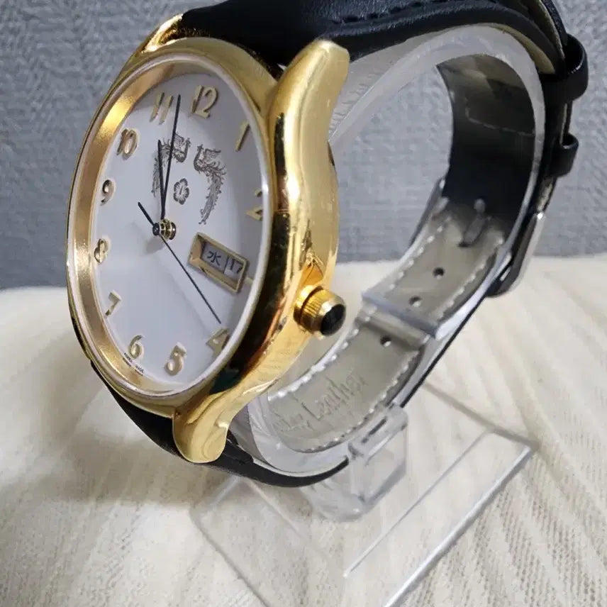 [BUNJANG] Vintage 1980s-90s Cheong Wa Dae Presidential Commemorative Watch / 80~90s 빈티지 데이데이트 청와대시계 대통령시계