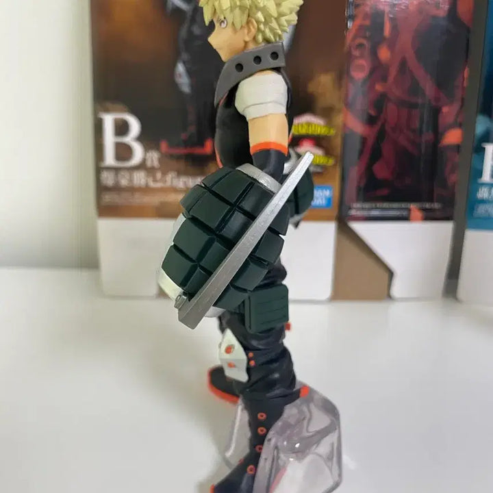[BUNJANG] My Hero Academia Todoroki and Bakugo Figure Bundle Set / (판매) 나히아 제일복권 동료 바쿠고 쇼토 피규어 일괄