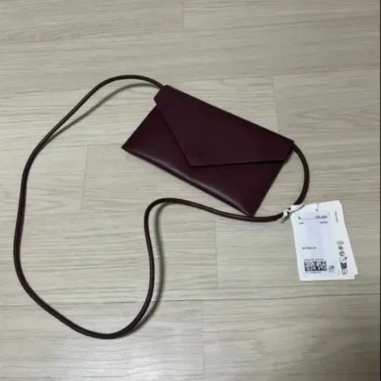 [BUNJANG] COS Envelope Bag / COS 엔벨로프 백