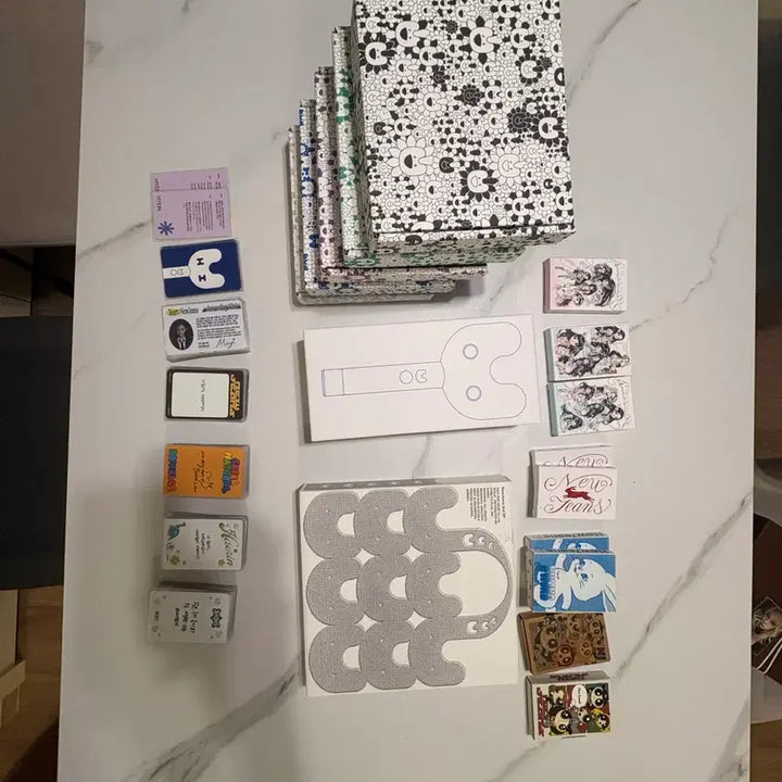 [BUNJANG] NewJeans Bundle Set Merchandise / 뉴진스 굿즈 일괄 판매