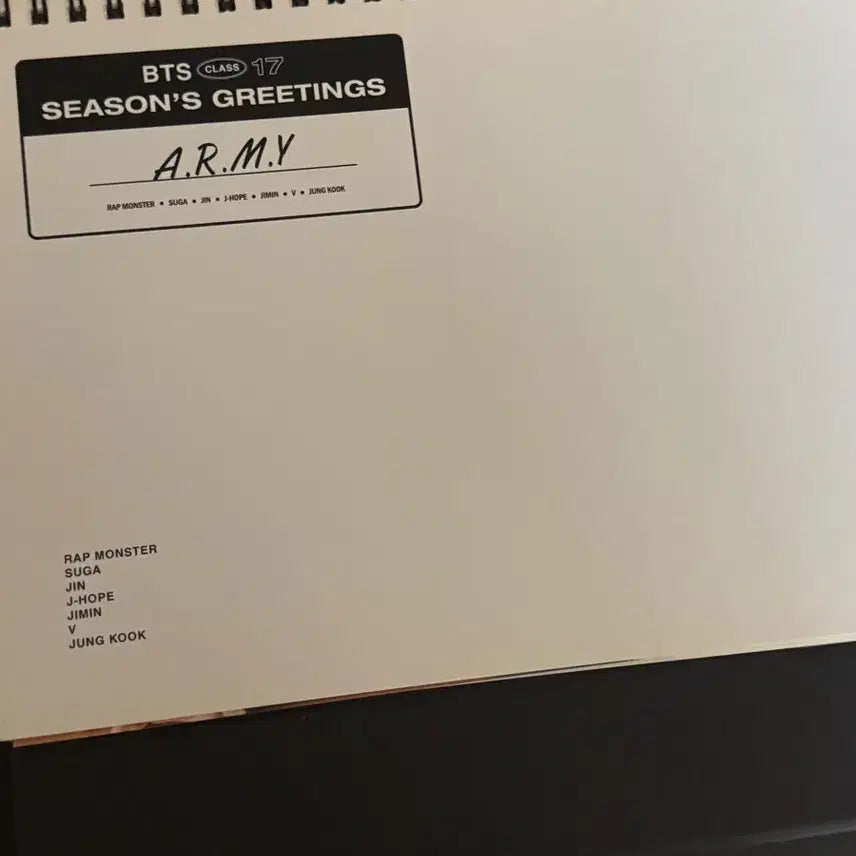 [BUNJANG] BTS 2017 Seasons Greetings Calendar / BTS 2017 seasons greetings 방탄 17년 시즌그리팅