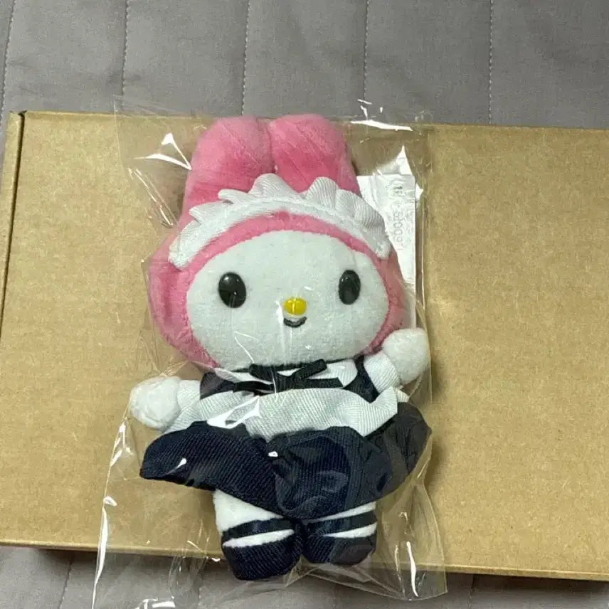 [BUNJANG] My Melody Maid Doll Keyring / 마이멜로디 메이드 인형키링 새상품
