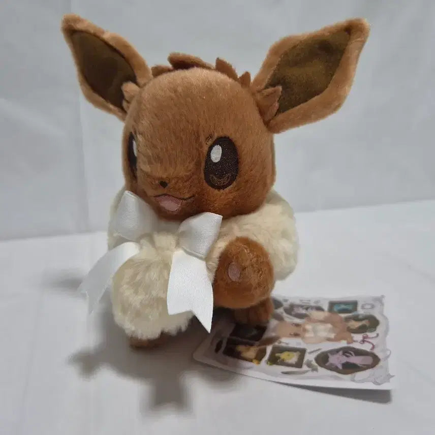 [BUNJANG] High Five Eevee Plush Toy New / 하이파이브 이브이 인형 일포센 새상품