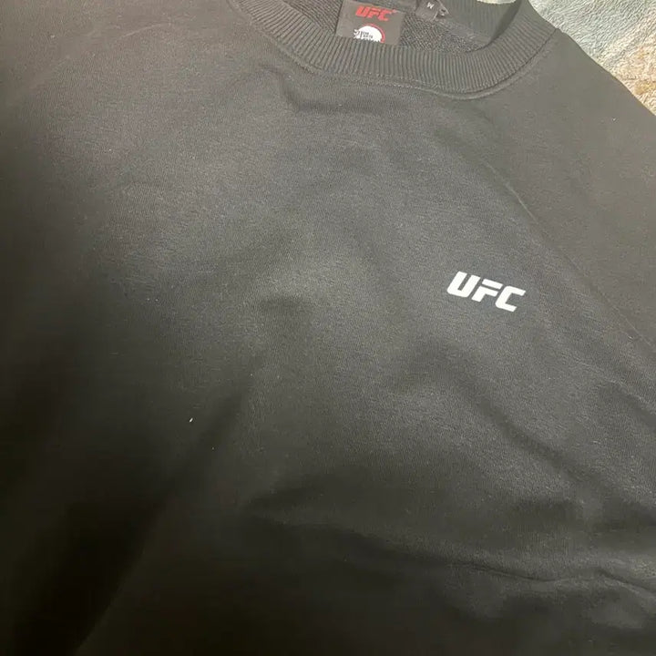 [BUNJANG] UFC x Demon Slayer Collaboration Sweatshirt / 귀칼 콜라보 맨투맨 팝니다(ufc 귀칼 콜라보)