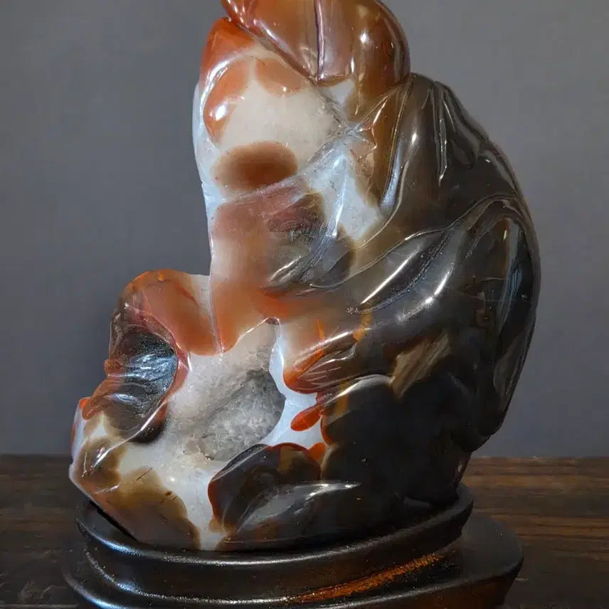 [BUNJANG] Red Agate Carved Artwork with Wooden Stand / 홍 마노옥 조각작품
