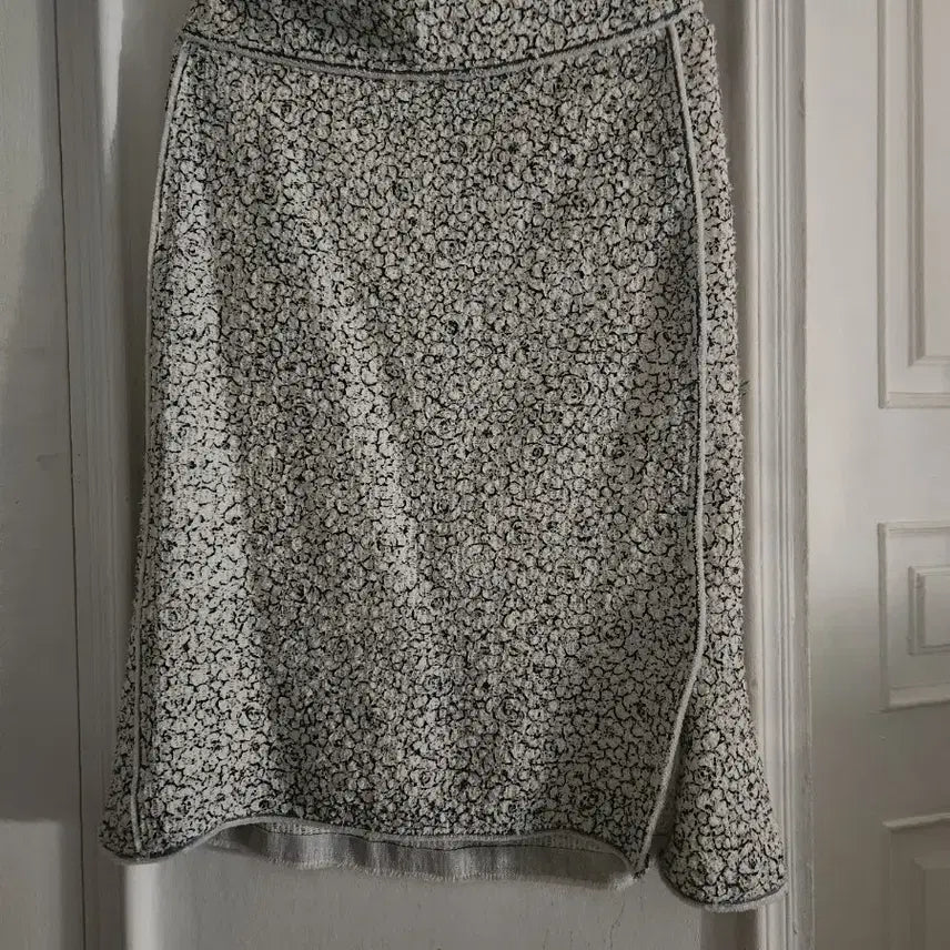 [BUNJANG] Floral Pattern Midi Skirt / 마인 스커트