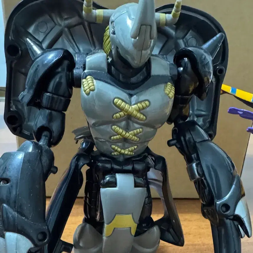 [BUNJANG] Vintage Black Wargreymon &amp; Junk Wargreymon Transformation Figure Series / 급처 희귀) 고전 블랙 워그레이몬, 정크 워그레이몬 변신피규어
