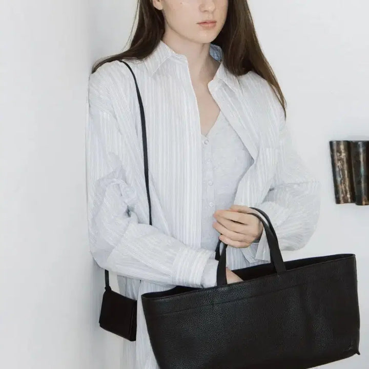 [BUNJANG] Necessary Wide Bag Medium Black / 네세서리 와이드백 미듐_블랙