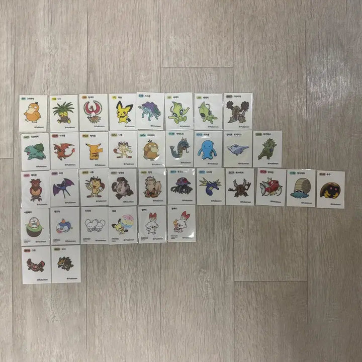 [BUNJANG] Pokemon Stickers Bundle Set (112 Stickers) / (판매)포켓몬 띠부씰 일괄(116장)
