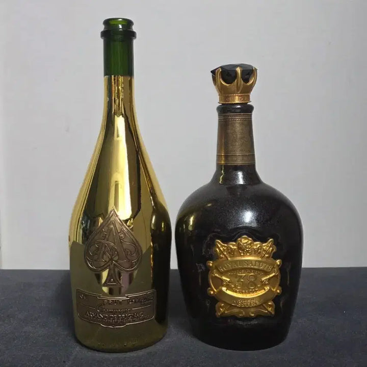 [BUNJANG] Armand de Brignac Gold Spade &amp; Royal Salute 38 Year Old Whisky Empty Bottles / 아르망 브리냑 골드 / 로얄살루트 38년 위스키 공병