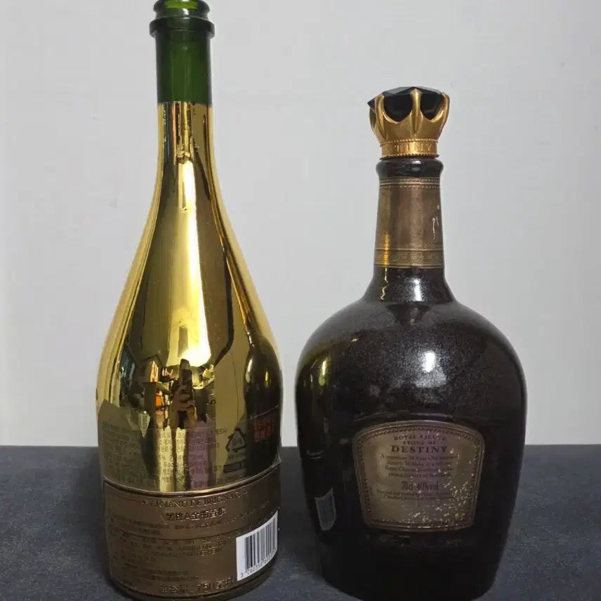 [BUNJANG] Armand de Brignac Gold Spade &amp; Royal Salute 38 Year Old Whisky Empty Bottles / 아르망 브리냑 골드 / 로얄살루트 38년 위스키 공병