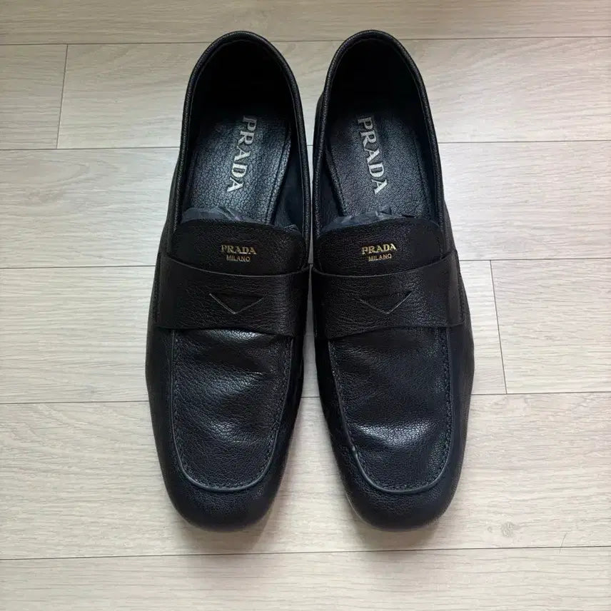 [BUNJANG] Prada 2026 SS Loafers Size 44 / 프라다 26ss 로퍼 44