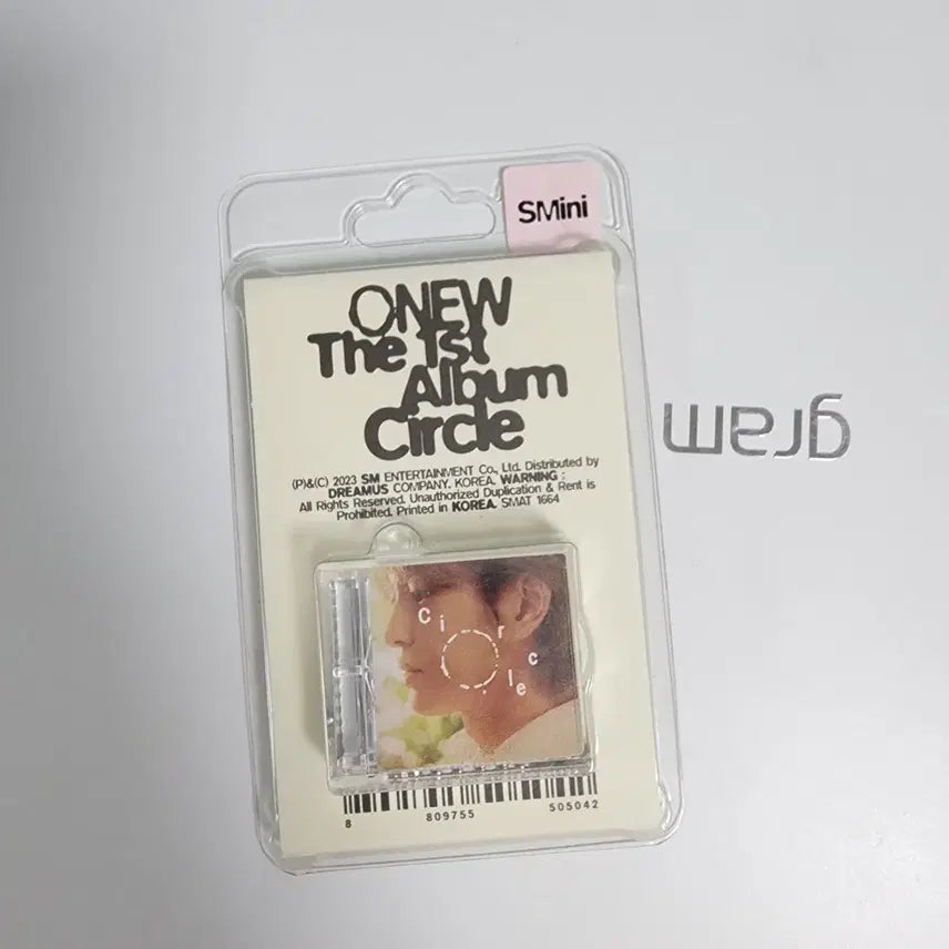 [BUNJANG] SHINee Onew Circle Album SMini Version (Sealed) / 샤이니 온유 써클 앨범 미개봉