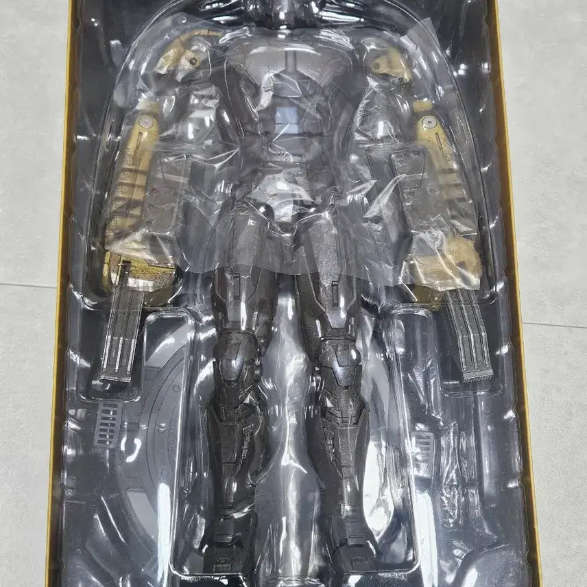 [BUNJANG] Hot Toys Striker Figure / 핫토이 스트라이커