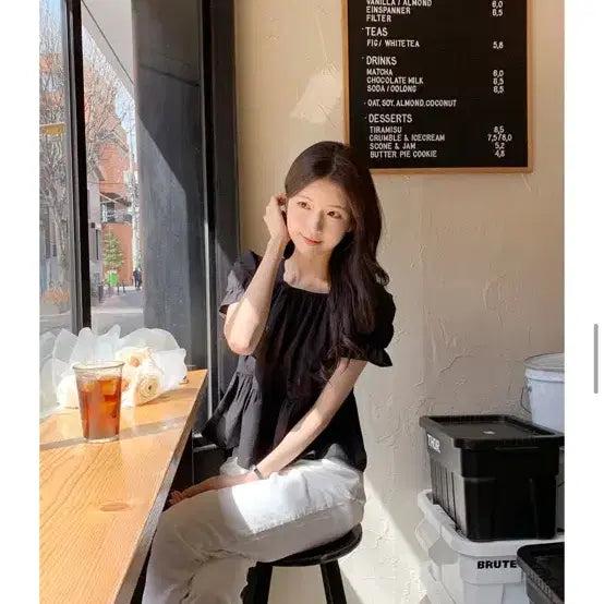 [SOLD OUT] 퍼빗 스퀘어 블라우스