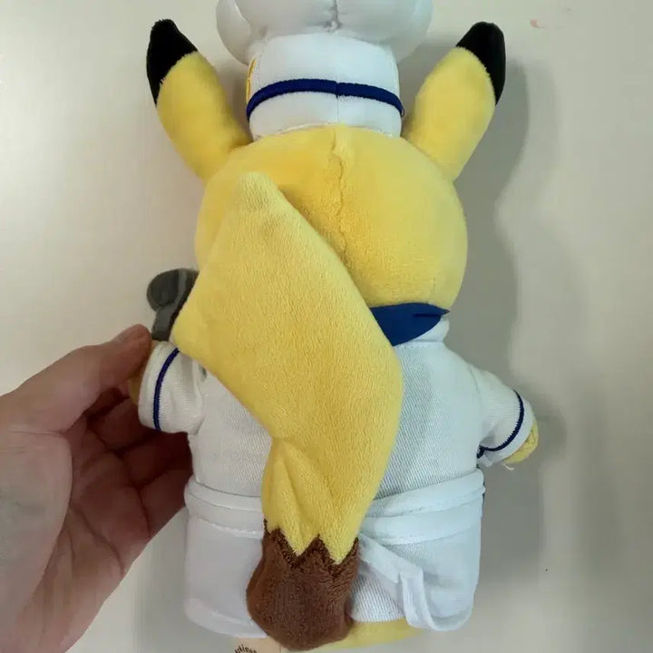[BUNJANG] Pokemon Chef Doll / 포켓몬카페 포켓몬 요리사 인형