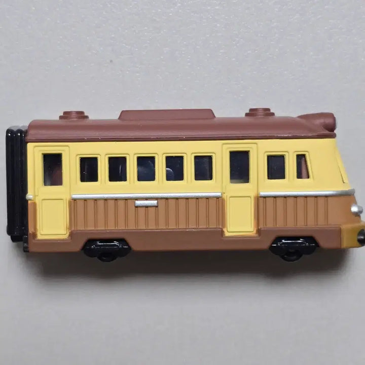 [BUNJANG] Spirited Away Train Tomica / 센과 치히로의 행방불명 전차 토미카