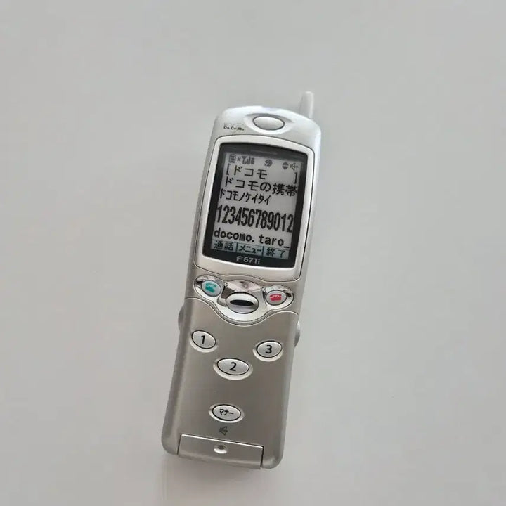 [BUNJANG] Docomo Flip Folder Mockup Phone Silver Y2K / 일본 고전 y2k 도코모 실버 일본 핸드폰 모형폰 목업폰