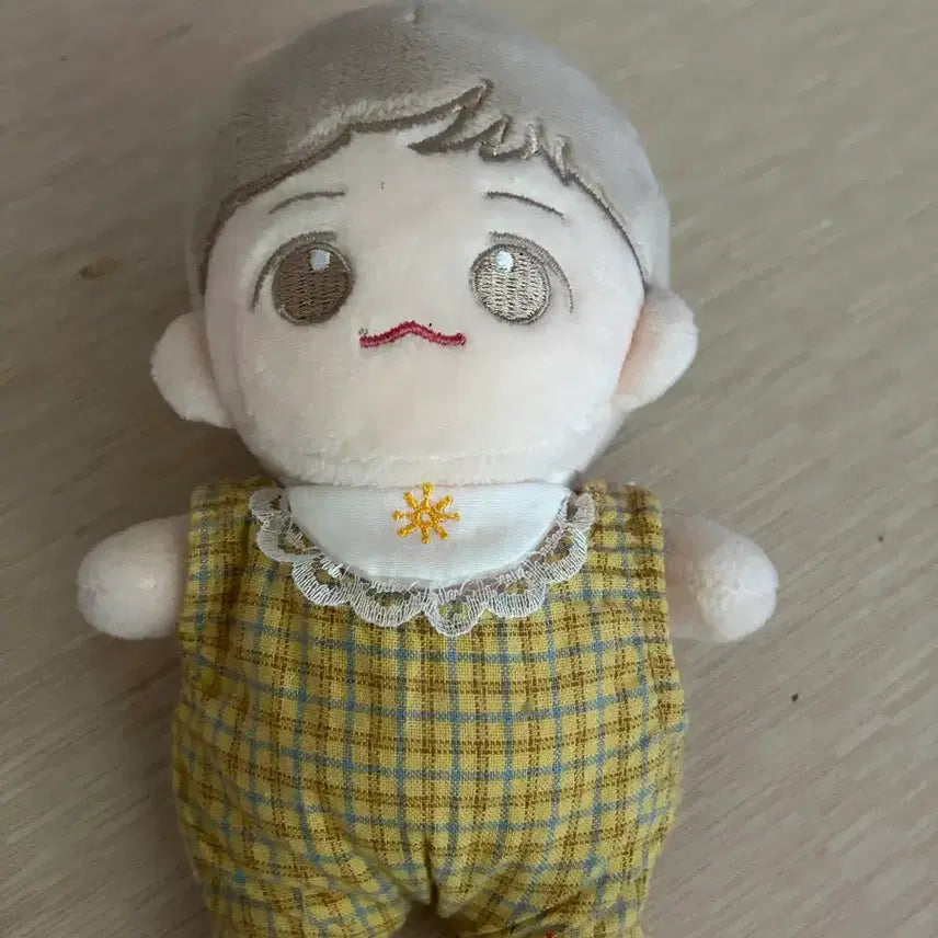 [BUNJANG] EXO Baekhyun Acui Doll / 엑소 백현 인형 아큐이 판매 (스티커 포함)