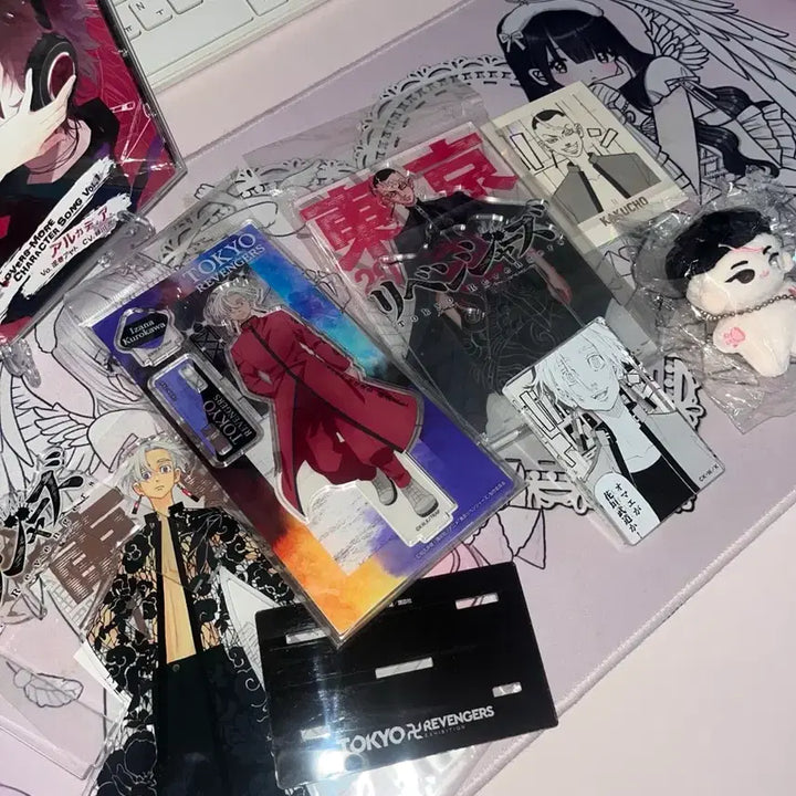 [BUNJANG] Tokyo Revengers Izana Kakucho Diorama Stand (Opened, Displayed) / 도쿄리벤져스 이자나 카쿠쵸