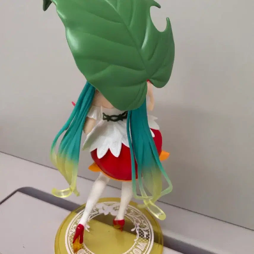 [BUNJANG] Hatsune Miku Thumbelina Figure / 하츠네 미쿠 엄지공주 피규어