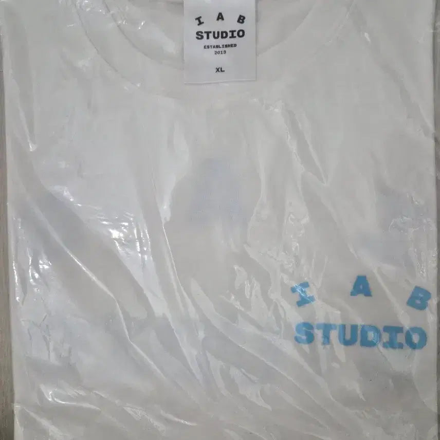 [BUNJANG] IAB Studio T-shirt White / IAB 스튜디오 반팔 티셔츠 화이트 .공용.정품