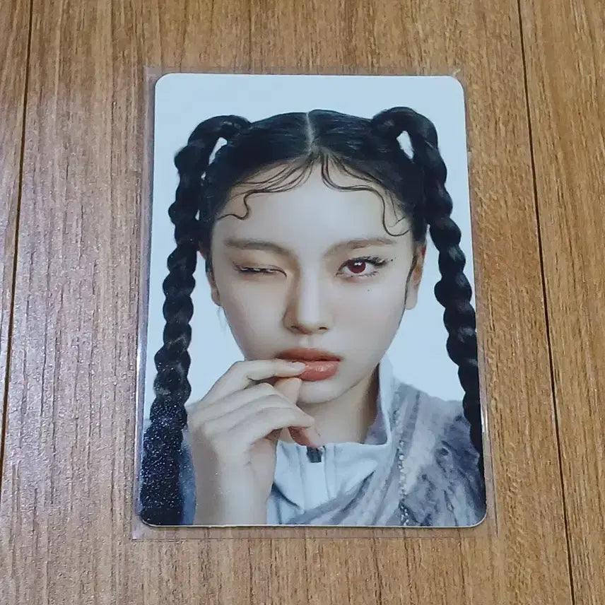 [BUNJANG] NewJeans Hyein ComplexCon Photocard / 뉴진스 홍콩 complexcon 컴플렉스콘 포토카드 혜인