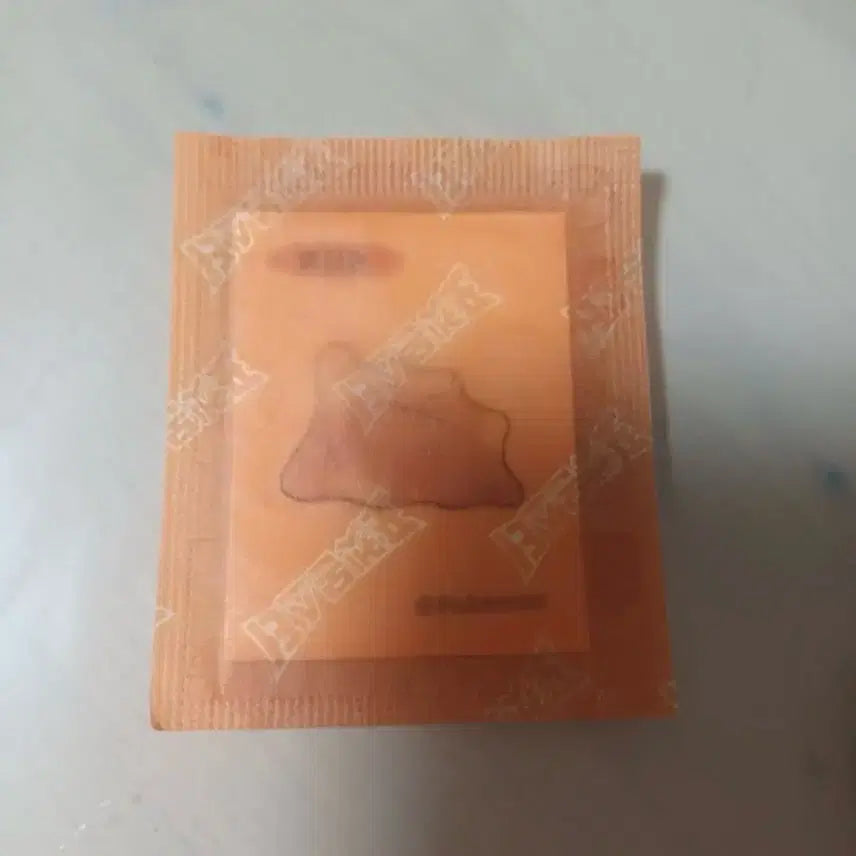 [BUNJANG] Pokemon Ditto 30th Anniversary Generation 1 Stick Seal (Sealed) / 포켓몬 메타몽 띠부씰 30주년 1세대 (미개봉)