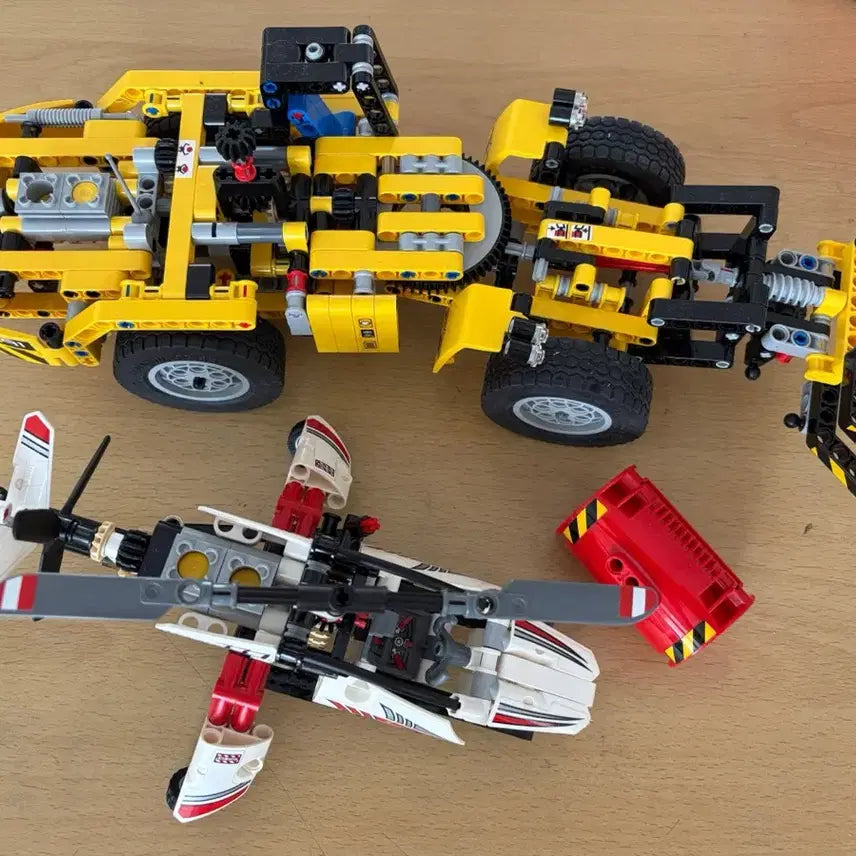 [BUNJANG] LEGO Technic 42054 Tractor + 9396 Helicopter Set / 레고 테크닉 2종