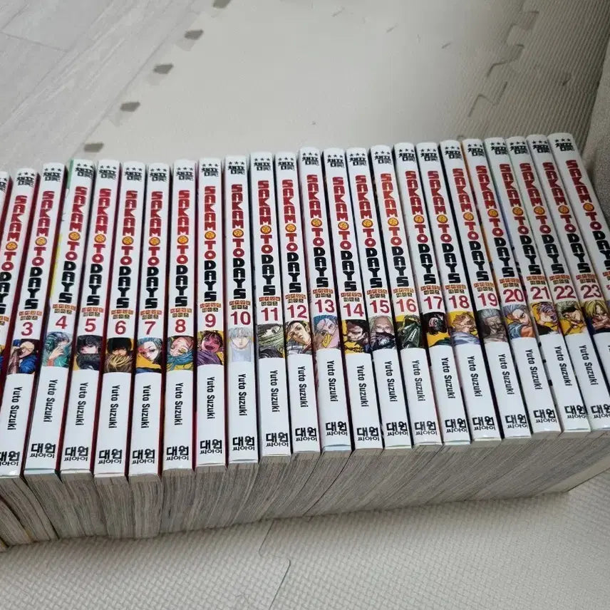 [BUNJANG] Sakamo­to Days Complete Set Volumes 1-23, Novel, Special Editions, and Goods / 사카모토 데이즈 만화 전권 1~25권+소설+특전+굿즈