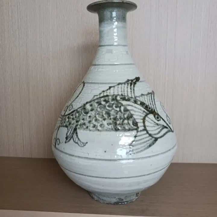 [BUNJANG] Buncheong Ware Fish Jar / 분청자 쏘가리문 도자기
