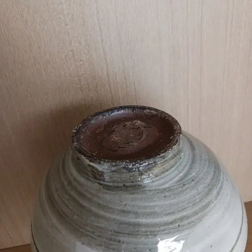 [BUNJANG] Buncheong Ware Fish Jar / 분청자 쏘가리문 도자기