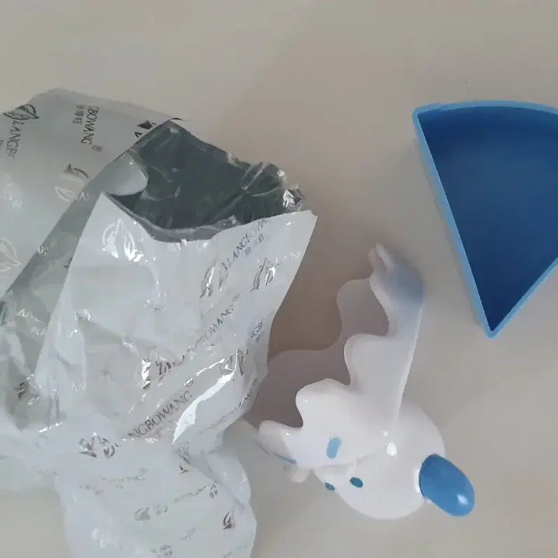 [BUNJANG] Sanrio Pochacco Cake Storage Figure / 산리오 포차코 케이크 수납함 피규어