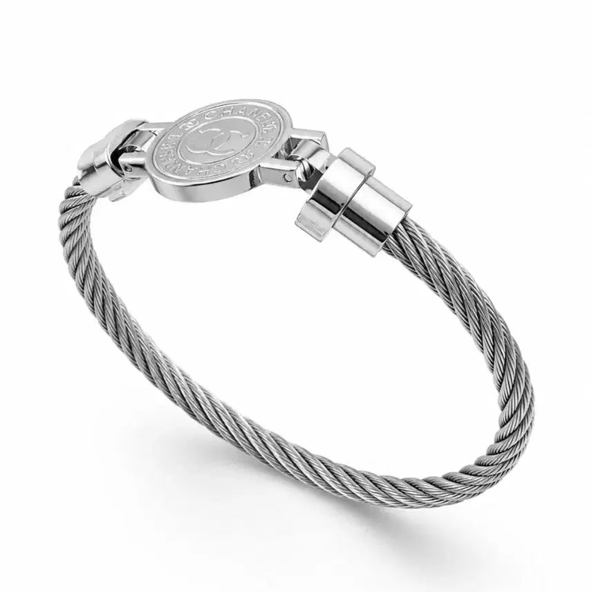 [BUNJANG] Surgical Stainless Steel C Logo Bangle Bracelet / C로고 써지컬 뱅글 팔찌 새상품