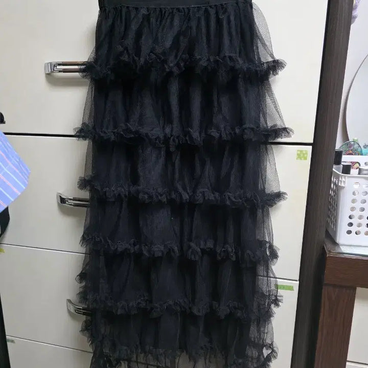 [BUNJANG] Gothic Black Layered Mesh Long Skirt with Ruffles / 고딕 블랙 캉캉 망사 롱스커트 프릴 튤스커트 밴딩치마
