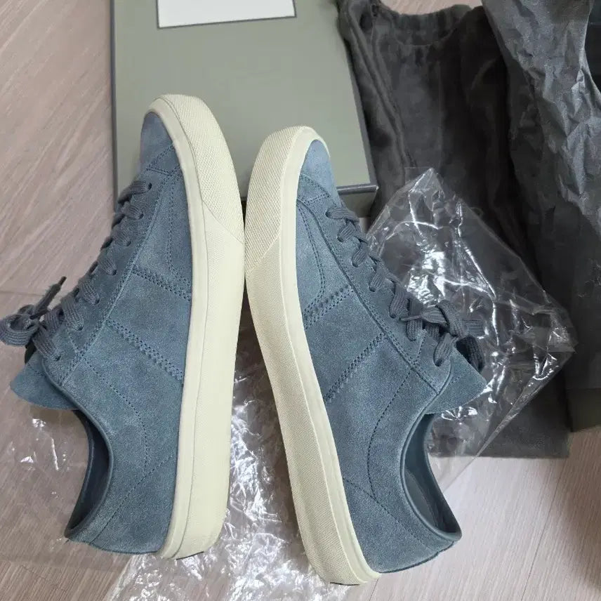 [BUNJANG] Tom Ford Cambridge Suede Sneakers Blue Size 10 / 톰포드 캠브리지 스니커즈 블루 10