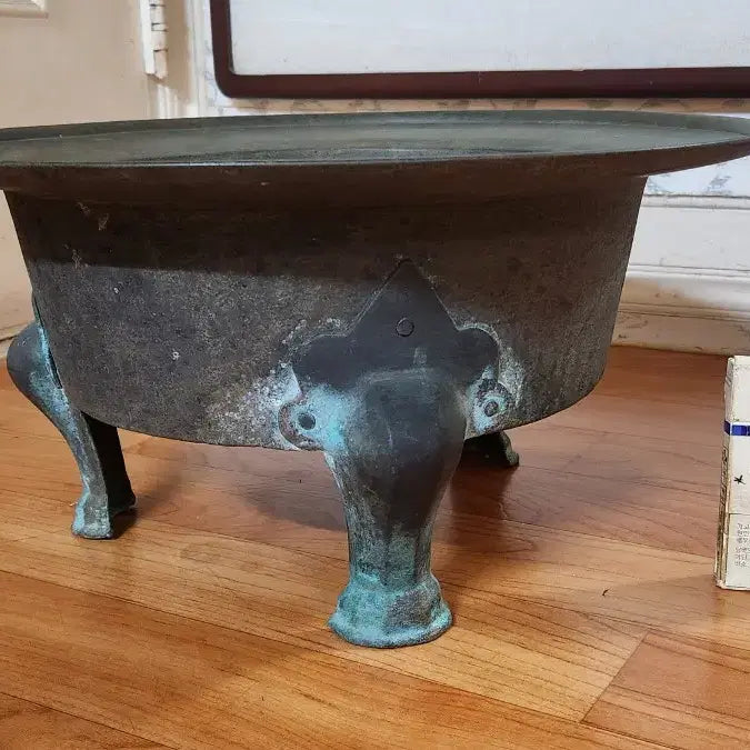 [BUNJANG] Antique Brass Samjok Brazier / 오래된 놋쇠 삼족화로