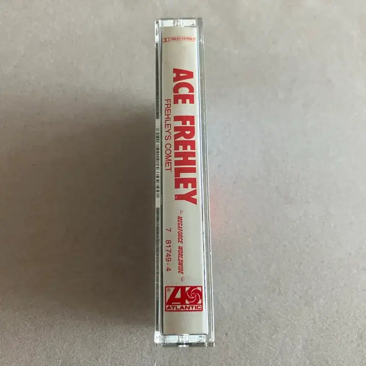 [BUNJANG] Kiss Ace Frehley Solo Album Cassette Tape (Import) / 록 밴드 키스 Kiss 에이스 프렐리 솔로 앨범 수입반 카세트테이프